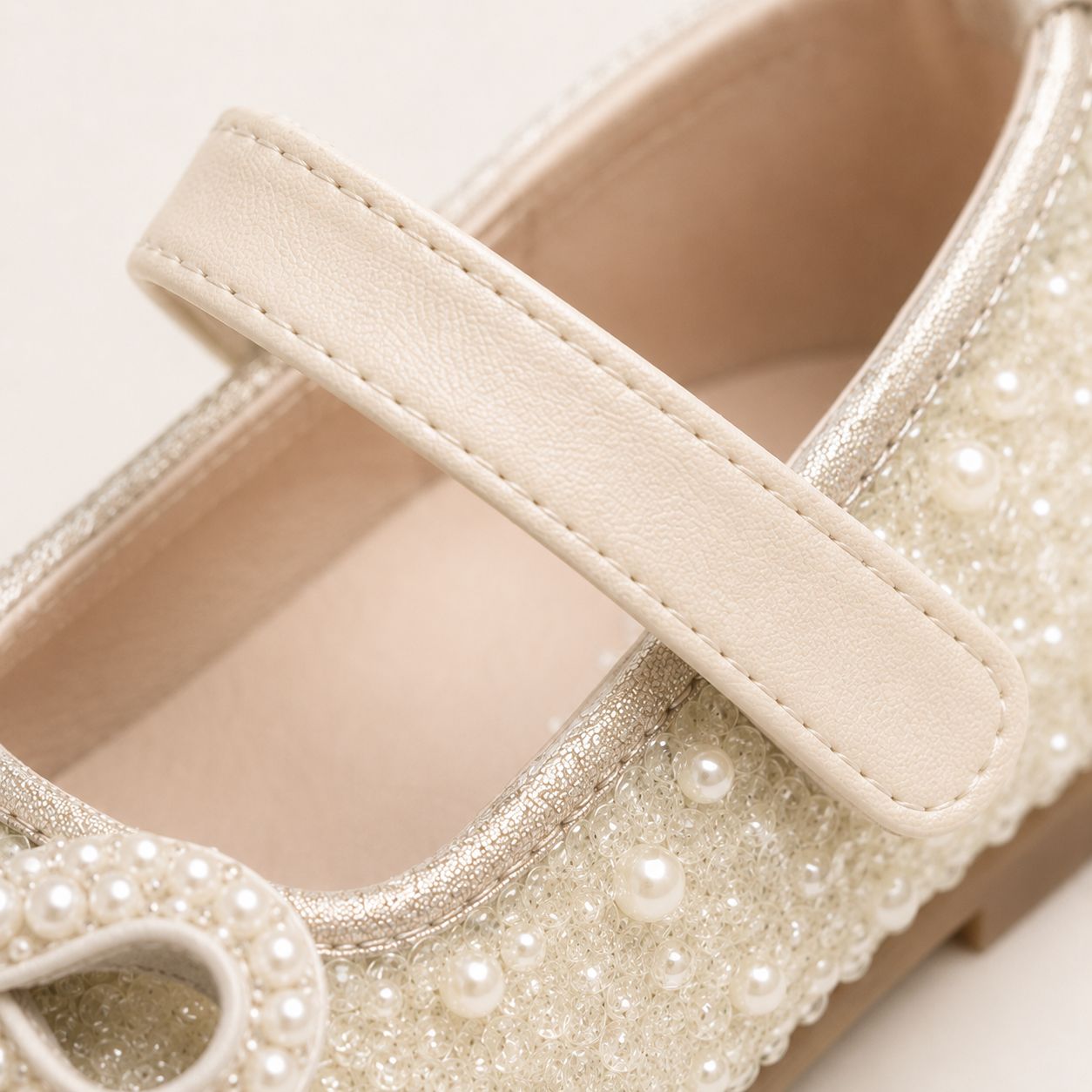 Pearl Bow Shoes