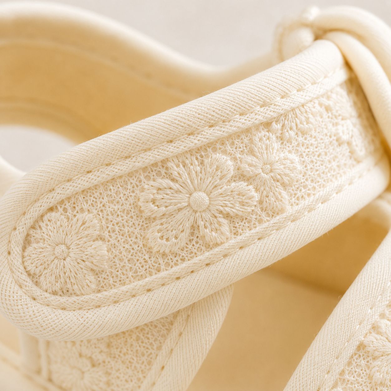 Lace Bow Sandals